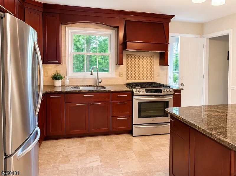 2 bed, 1.0 bath, $3,500 — Photo 4