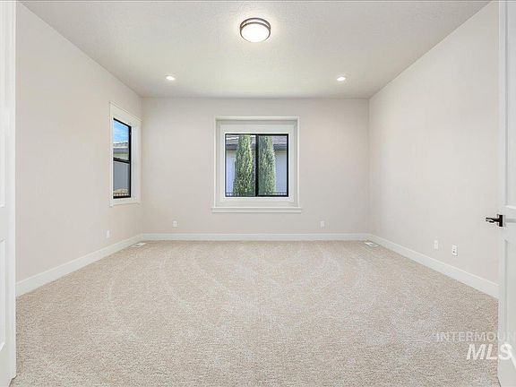 5th image of 5112 W Braveheart St