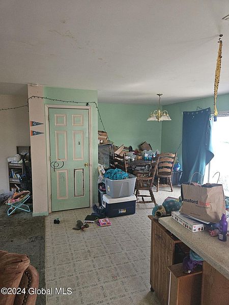 3rd image of 122 Lord North Drive