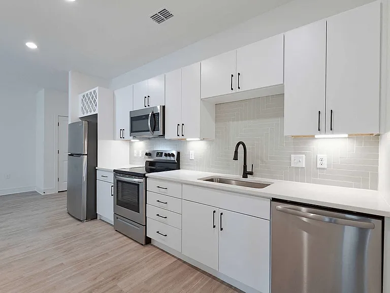 Tropia Luxury Apartments — Photo 71