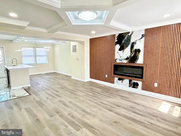 1348 Silverthorne Rd, Baltimore, MD 21239
