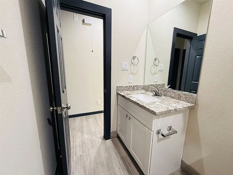 4802 Cruse Rd #1 — Photo 17