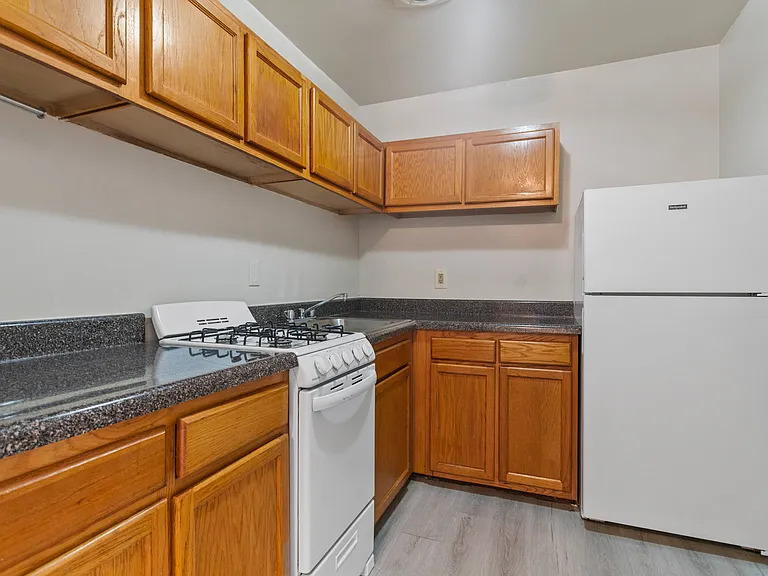 Fort Stanton Apartments — Photo 8