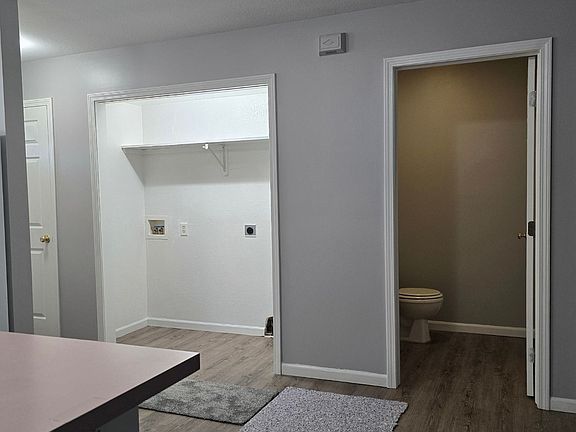 2nd image of 1021 Manitou Dr #3