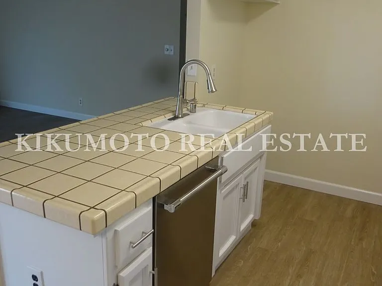 6891 Steamboat Way — Photo 12