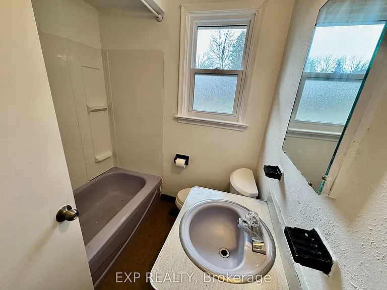 29 Bayview Pkwy — Photo 9