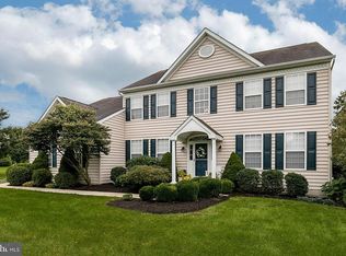 64 Paddock Cir, Spring City, PA 19475