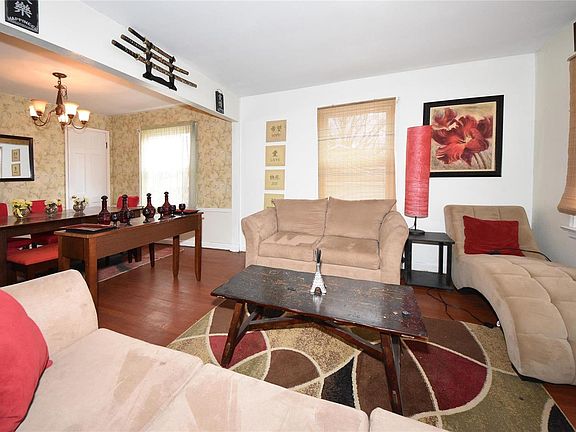 4th image of 1147 Grenshaw Dr