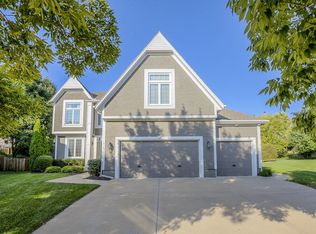 21617 W 97th Ter, Lenexa, KS 66220