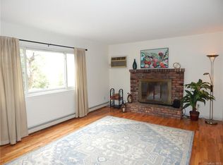 8 Riverview Ave, North Tarrytown, NY 10591