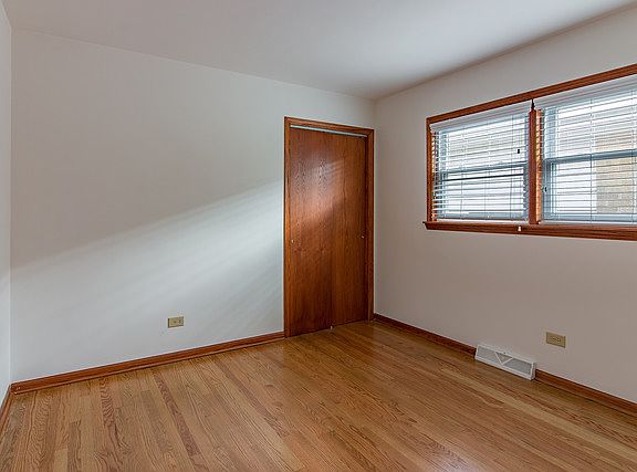 4th image of 7609 W Ainslie St