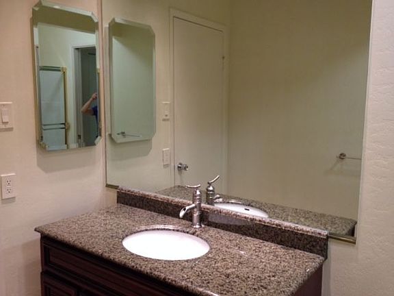 3rd image of 917 Hough Ave APT 9