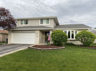 7425 W Arran Dr, Frankfort, IL 60423