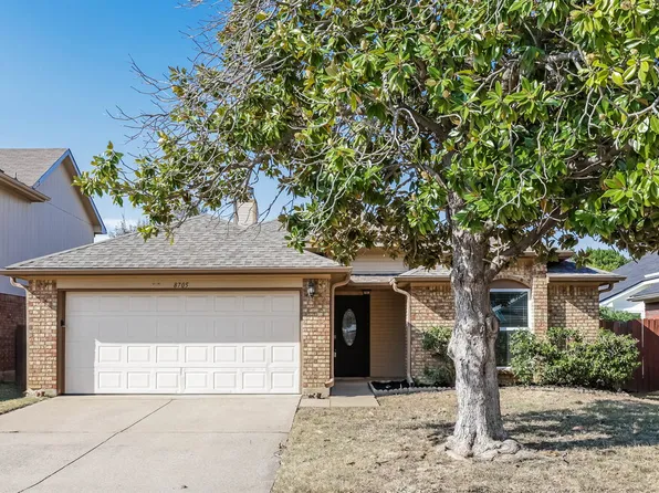 8705 Elbe Trl, Fort Worth, TX 76118