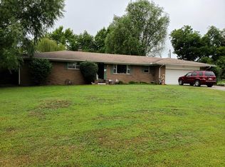 221 Lee Ave, Columbus, KS 66725