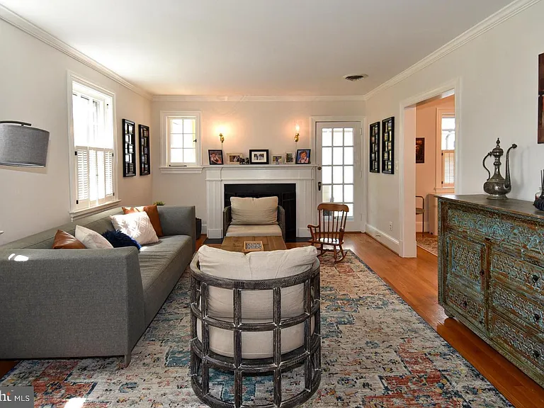 710 W View Ter — Photo 5
