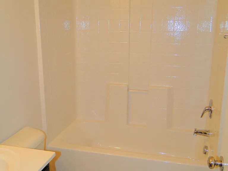 8814 Commons Townes Dr — Photo 13