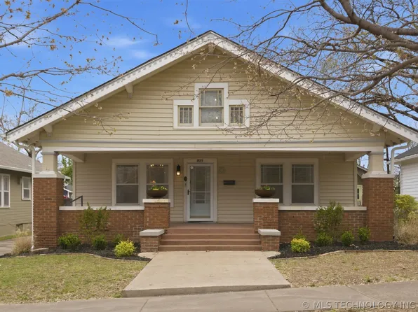 1855 E 16th Pl, Tulsa, OK 74104