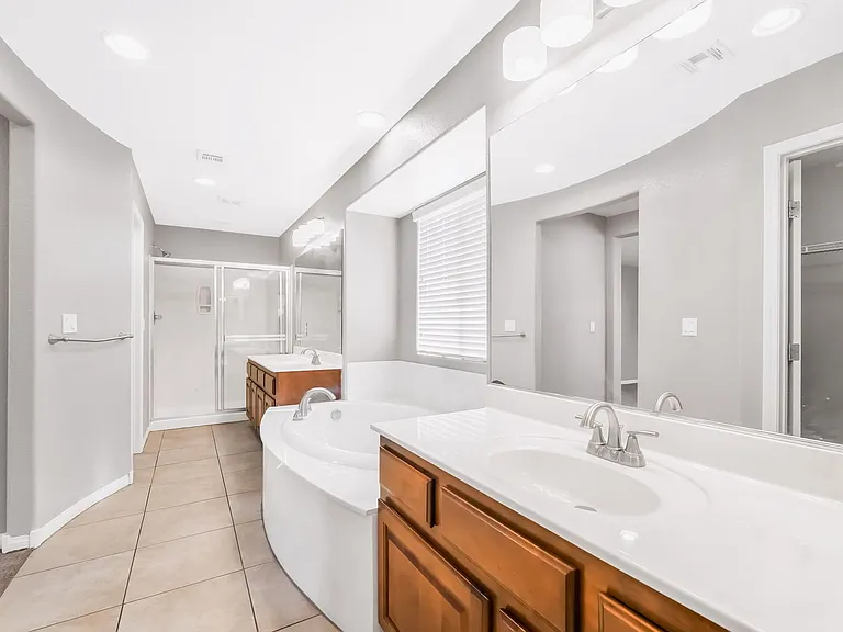 11242 Villa Trentino Ct — Photo 16