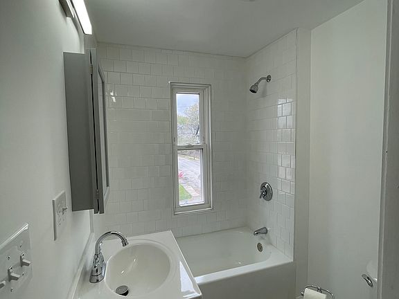 2nd image of 32 Walnut St