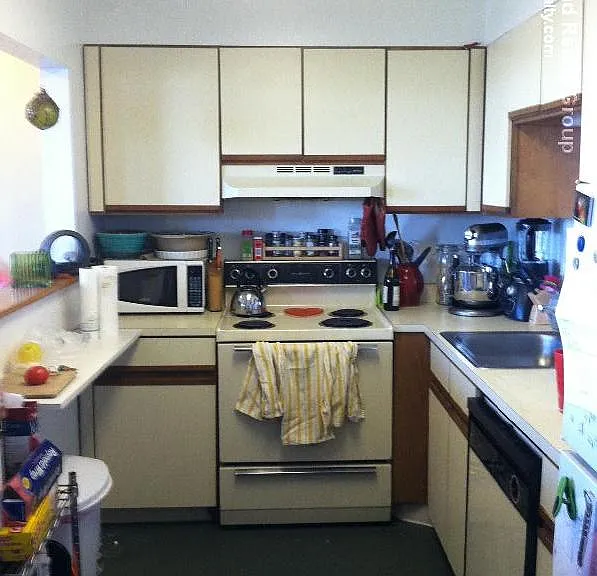 483 E Broadway #6 — Photo 15