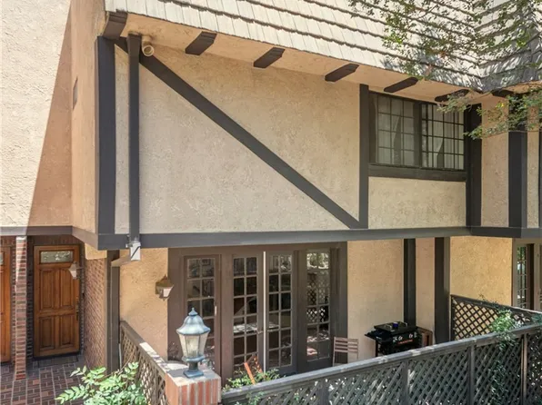 24420 Victory Blvd APT 6, Woodland Hills, CA 91367