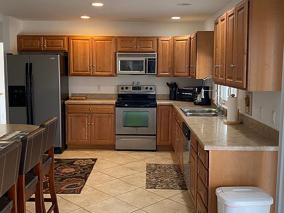 4th image of 2048 Harbor Dr #3