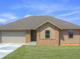 415 W Grace St, Republic, MO 65738