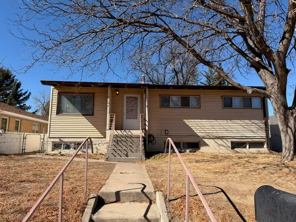 107 13th St #1, Wheatland, WY 82201