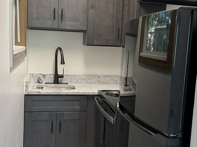 1340 Kenilworth Ave #302 — Photo 4