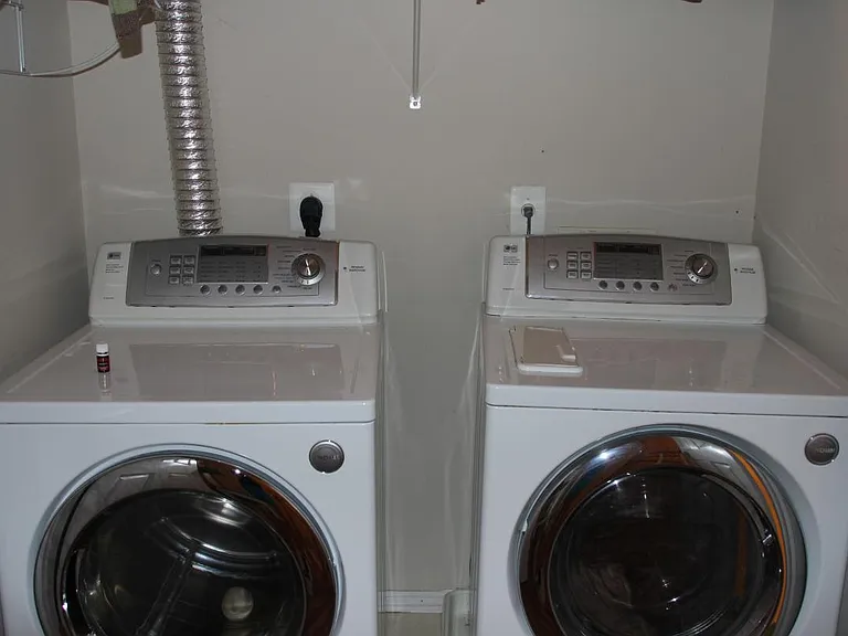 Washer & Dryer