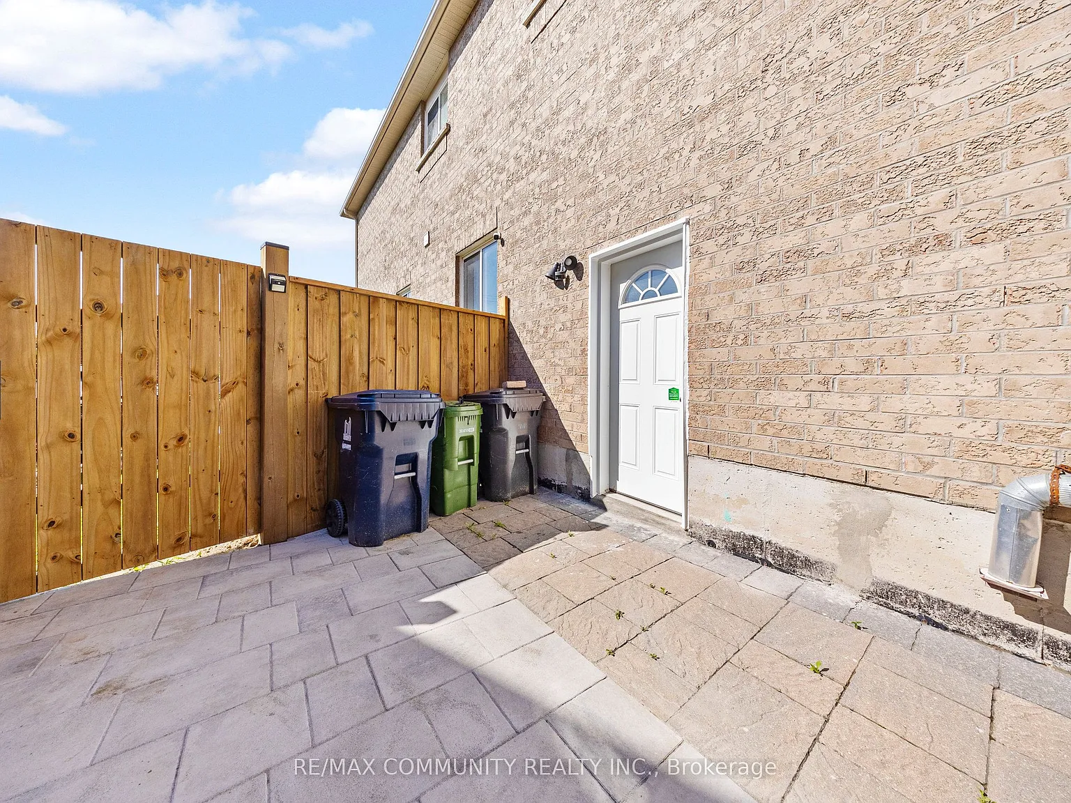 3 bed, $3,000 — Photo 3