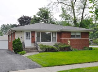603 N Wilshire Ln, Arlington Heights, IL