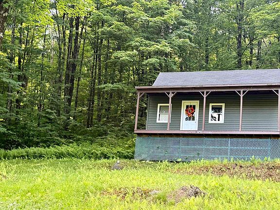 2nd image of 2075 Codding Hollow Road