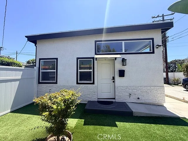 1476 Kenneth Dr — Photo 1