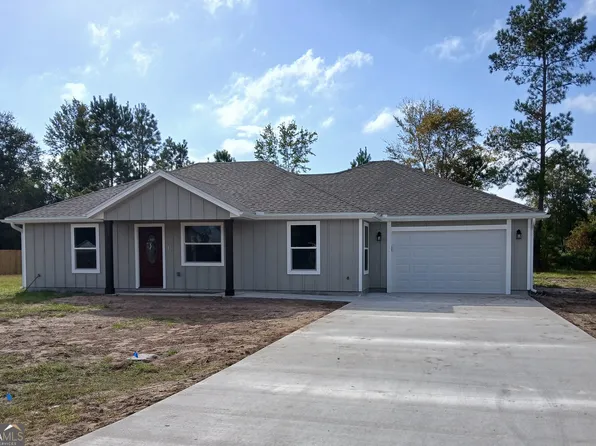45 Galloway Dr, Folkston, GA 31537
