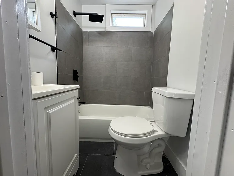 55 Thompson St #2L — Photo 11