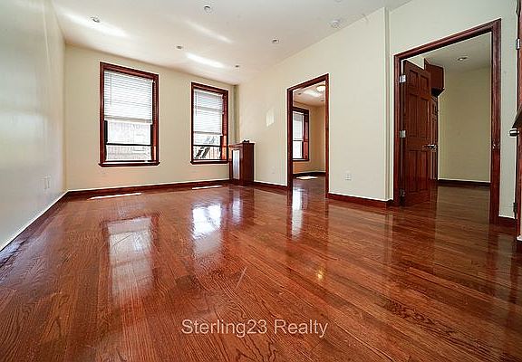 4th image of 31-52 36th St #5