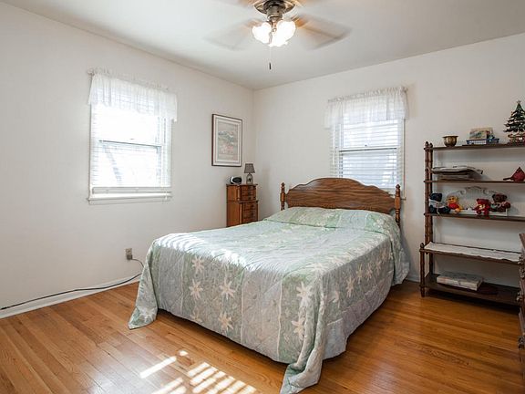 4th image of 1835 Coolidge Dr