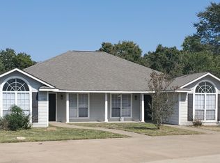 11240 Gray Wolf Trl, College Station, TX 77845