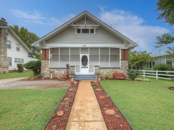 420 E McKinney Street, Neosho, MO 64850