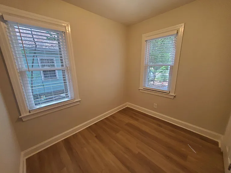 214-1 Woodrow St — Photo 10