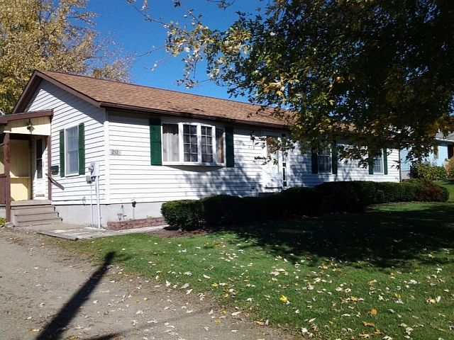 Front & Side Entrances