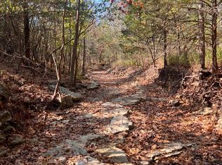 000 Moore Road, Mountain Grove, MO 65711