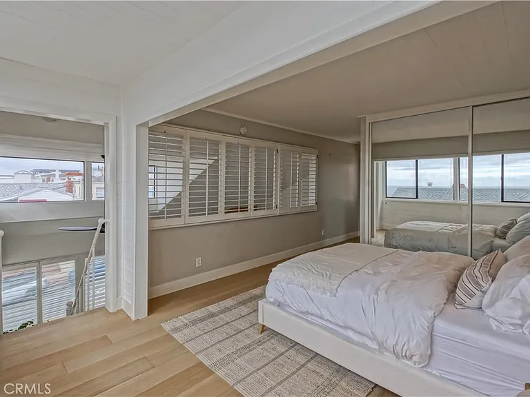 320 Marine Ave — Photo 46