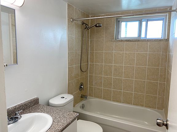 5th image of 25 Paisley Blvd W #101