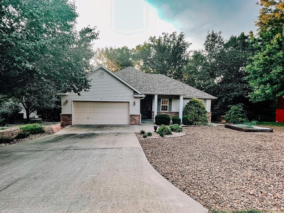 1st image of 11 Breeghle Ln