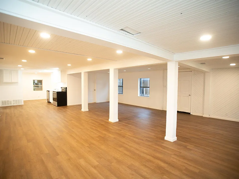 13118 Old River Dr
