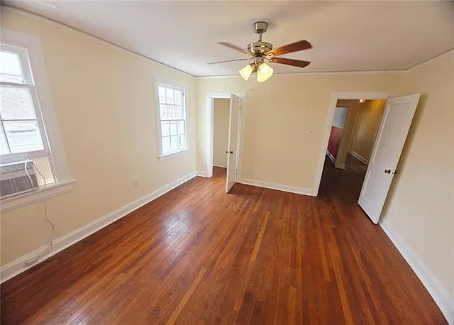 1517 Dante St — Photo 11