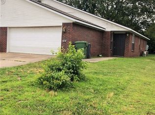 2403 SW 16th St, Rogers, AR 72758